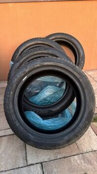 Pirelli 245 45 18 Runflat RF zimne, 4x4 - 1