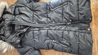 Hrubá zimná bunda C&A