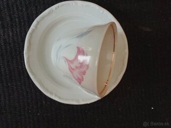 kavova suprava ruzove kvety