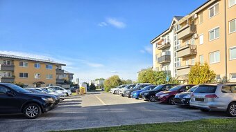 Most pri Bratislave: Svetlý 2-izb. byt s balkónom, výťah