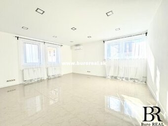 Kancelárie 17,6 m2 a 28,1 m2 - vedľa City Arény v TRNAVE