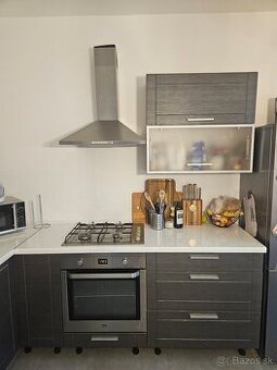 „Kuchynská linka 2,6x2,3 m + spotrebiče