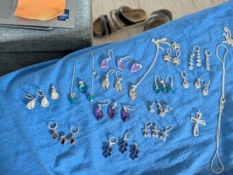 Strieborna retiazka,nausnice,privesok