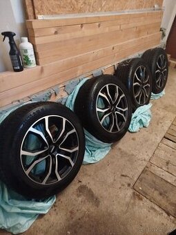 Alu 5x114.3 r18 pneu.235/55 R18