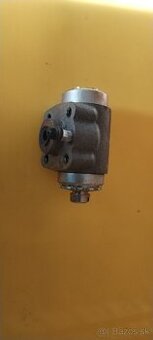 Brzdový valček M25