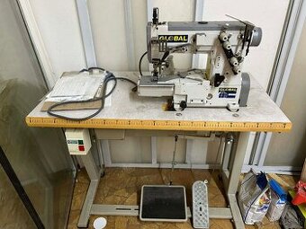 Priemyselný šijací stroj