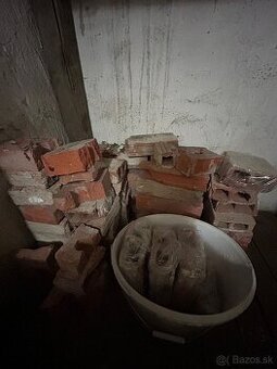 Predám tehly - po kusoch