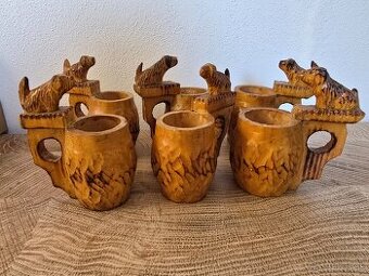 Dekoratívne drevené poháriky