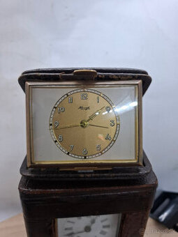 Predám funkčný starý cestovný budík KIENZLE