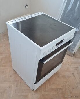 Sklokeramický sporák