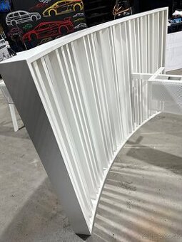 Predám Paravan a stôl do zakaznickeho centra