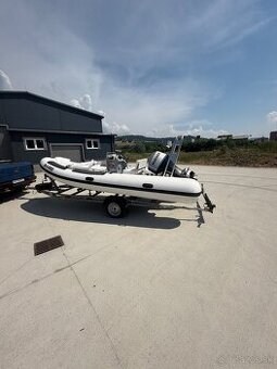 Motorová loď Mariner 4takt 60PS