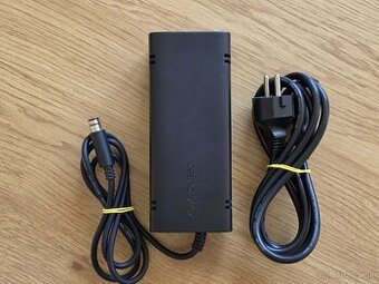 Originál napájací adaptér na Xbox 360E