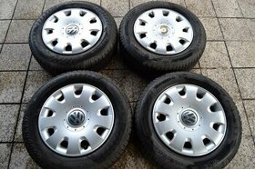 Plechové disky a zimné gumy 195/65 R15 + puklice VW