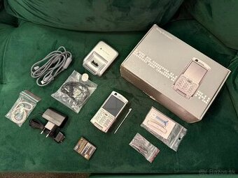 Sony Ericsson P990i kompletní balení