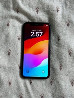 iPhone 11 – 128 GB, čierny