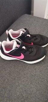 Nike č. 35