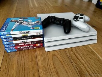 PlayStation 4 Pro 1TB + 2 ovládače + 7 hier – TOP stav