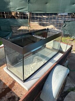 Akvarium Juwel 240 l.
