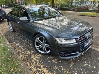 Audi S8 4.0 V8 TFSI Bi-Turbo quattro Tiptronic