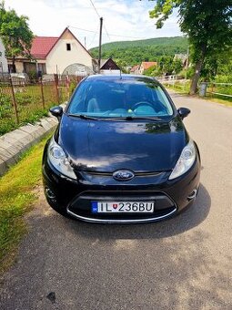 Ford Fiesta 1,2 benzín manuál r.v.2009