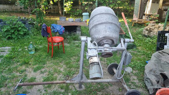miesacka - 1