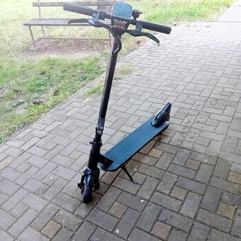Elektrická kolobežka bird