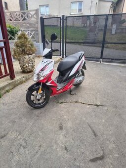 Yamaha jag rr
