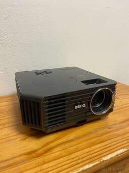 Predám projektor Benq MP612C
