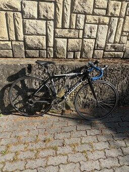 Cestný bicykel