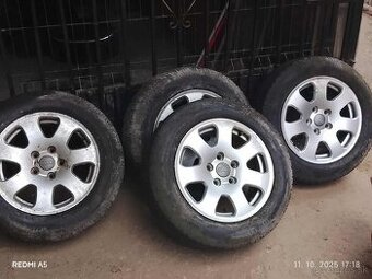 Dobri den predavam kolesa z Audi A4