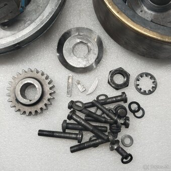 ČZ 175 PŘEDVÁLEČNÁ PŘÍRUBOVÁ JEDNOVÝFUK ZAPALOVÁNÍ ORIGINÁL