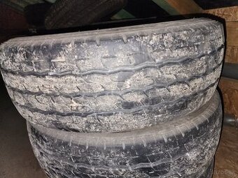 Predám letné pneumatiky 215/70R15C