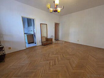 NA PREDAJ 1 IZBOVÝ BYT NA ULICI TOLSTÉHO 1, KOŠICE - SEVER