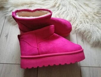 Dámske ružové čižmy 37