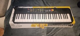 Yamaha PSR-F52