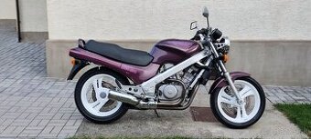 Honda NTV 650 REVERE