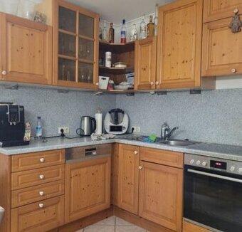 Borovicová kuchyně se stolem a jídelní lavicí,5976