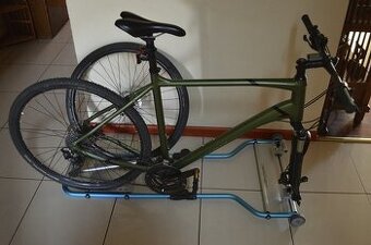 predam svajciarsky interierovy nosic na bicykle