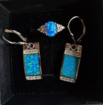 Strieborný set s opálom