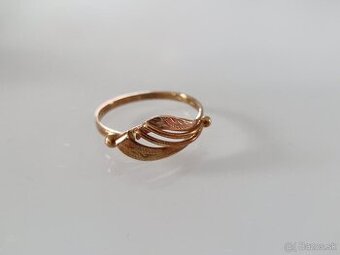 Zlatý prsteň nový