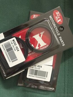 Tesnenia predneho tlmica Suzuki GSR 600