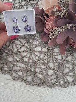 Strieborné náušnice s kamienkami