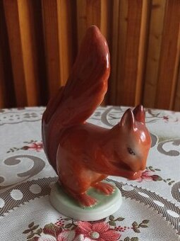 Vevericka - Hollóházi porcelán