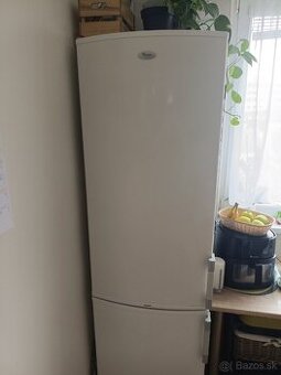 Chladnička Whirlpool