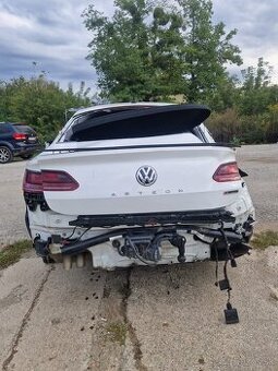ROZPREDAM VW ARTEON R LINE OKREM PLECHOV KAROSARSKYCH VSETKO