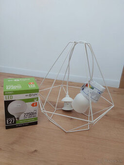 Zavesne stropne svietidlo