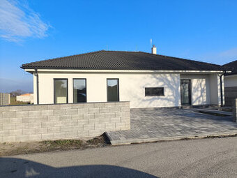 4 izbový rodinný  dom v obci Michal na Ostrove