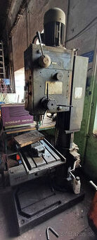 Stojanová vŕtačka