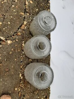 Predám staré retro 70-ročné pudra na svetlo, 3  kusy